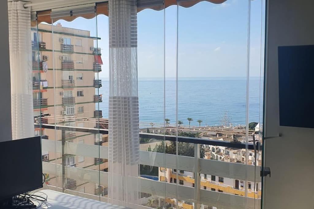 Apartamento Con Terraza A Pie De Playa Benalmádena Exterior foto